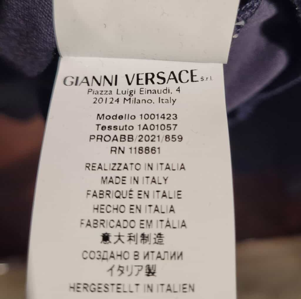 Versace est-il fabriqué en Italie