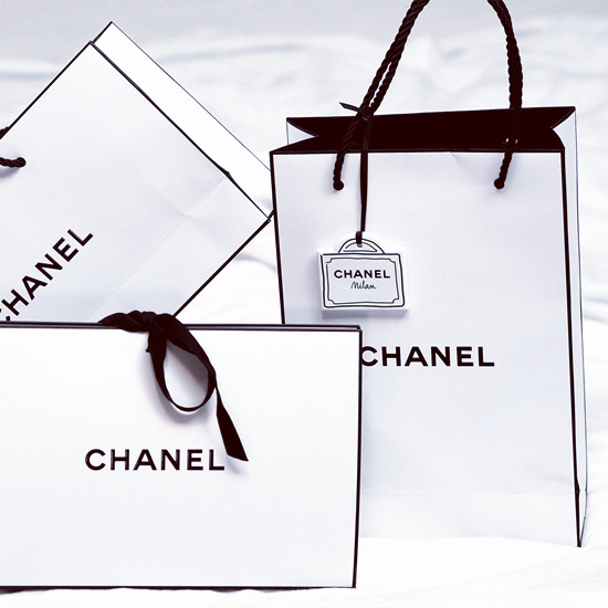 Lequel est le plus cher entre Chanel et Louis Vuitton